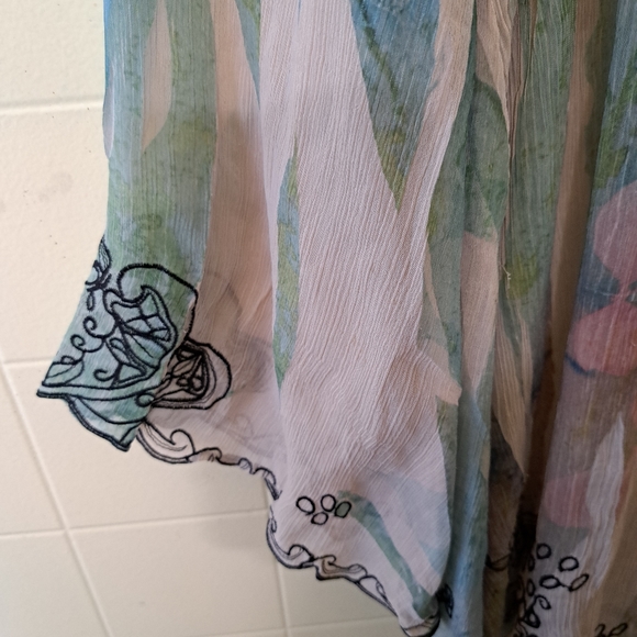 Multi colored long sleeve - Picture 3 of 4